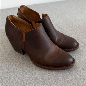 Born Antonia Brown Leather Ankle Boots
